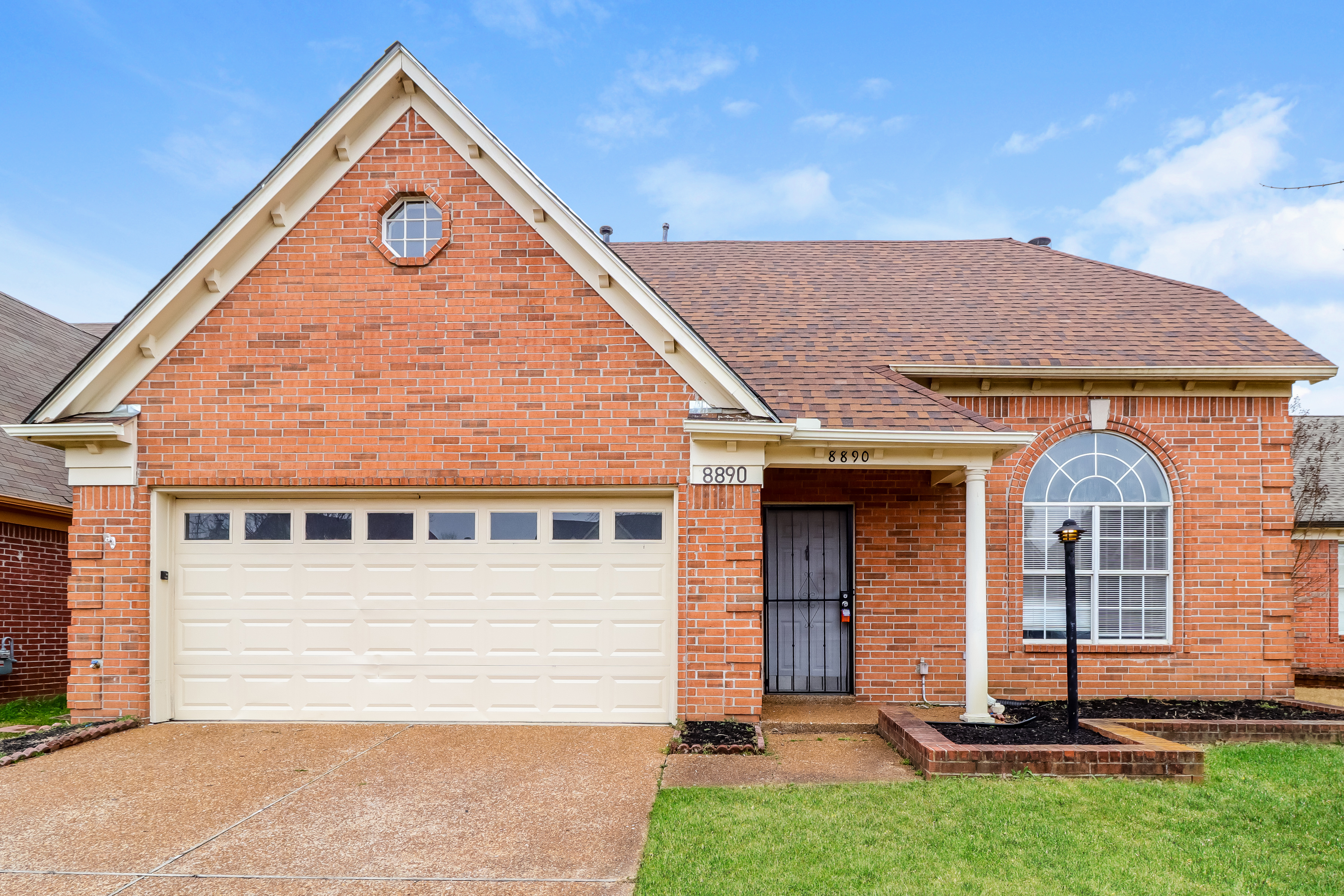 8890 Hidden Springs Cv Cordova, TN 38016
